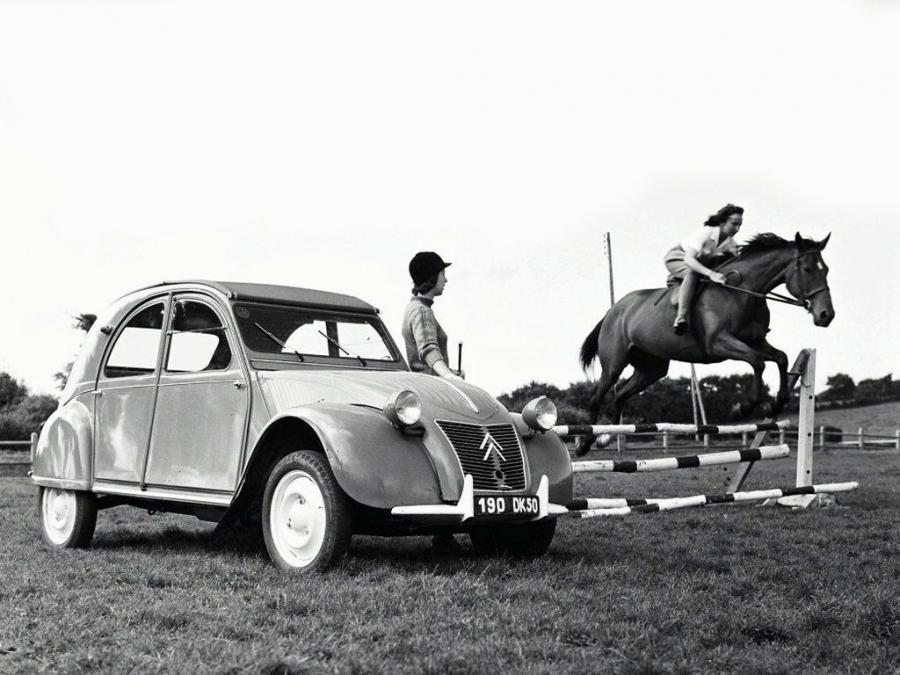  Citroen 2CV 1949 года  (фото 8 из 12)